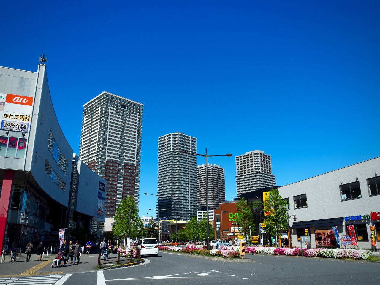Donau Street, Minami-Senju's main street
